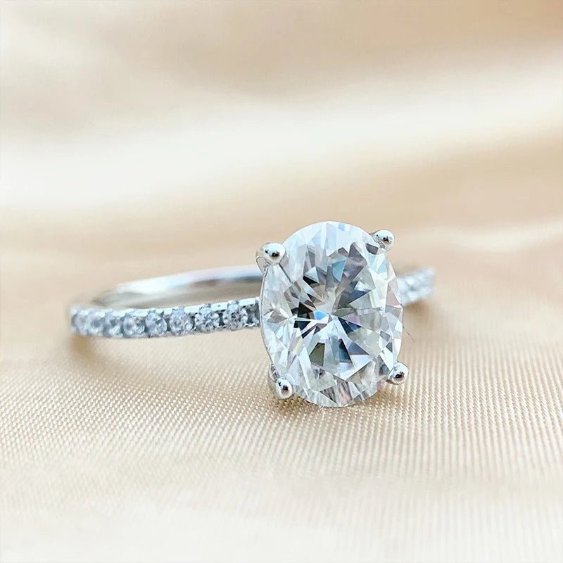 טבעת אובל+שיבוץ בצדדים